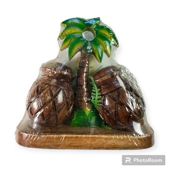 VTG NOS Wood Monkey Pod Aloha From Hawaii Salt & Pepper Shakers Souvenir Decor - Picture 2 of 7